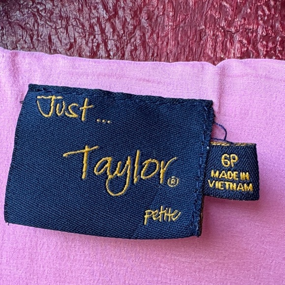 Spring-y Dress - Picture 2 of 9